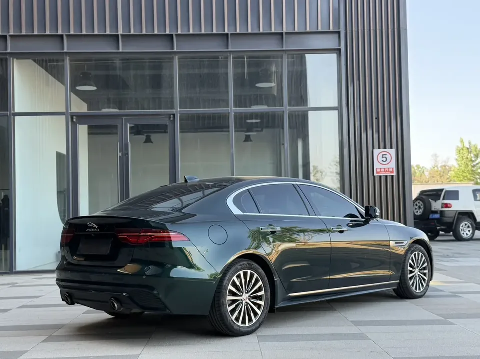 Jaguar XEL 2.0T 200PS R-DYNAMIC Youth Sports Edition 2022 — миниатюра 5
