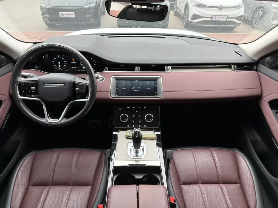 Land Rover Range Rover Evoque PHEV Evoque L P300e Plug-in Electric Hybrid 2023 — миниатюра 4