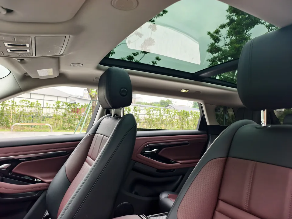 Land Rover Range Rover Evoque Aurora L 249PS R-Dynamic Luxury Edition 2024 — миниатюра 5