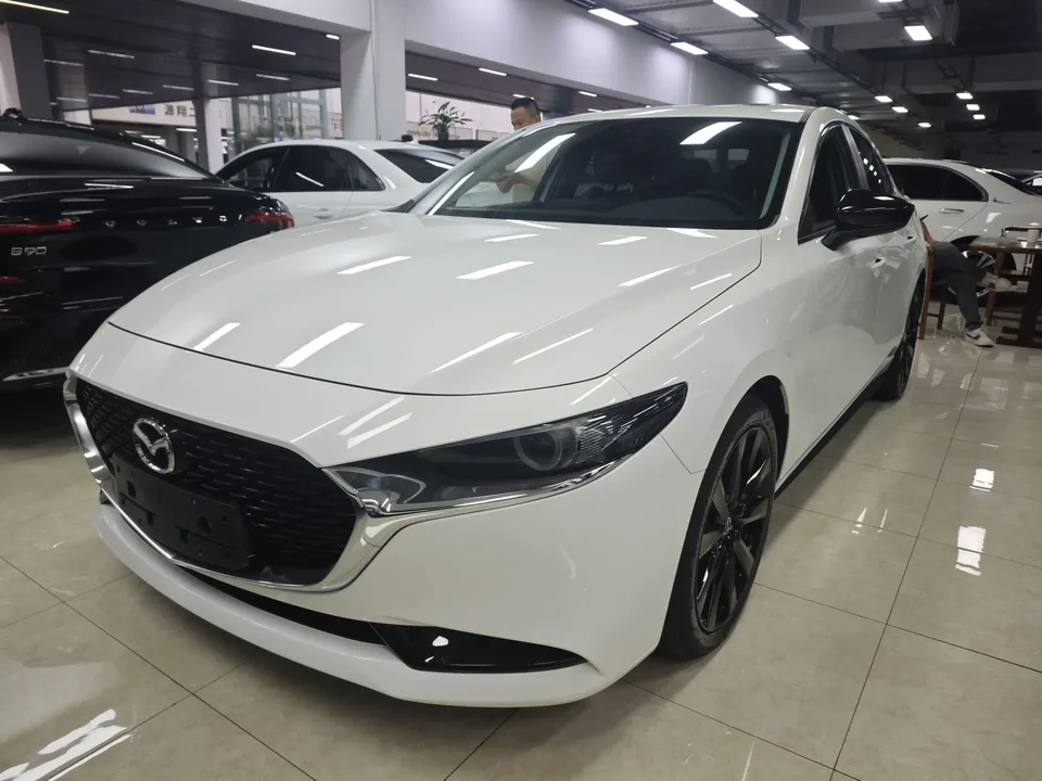 Mazda Axela 2.0L Automatic Engine Edition 2026 — фото 1, купить с доставкой в Москву