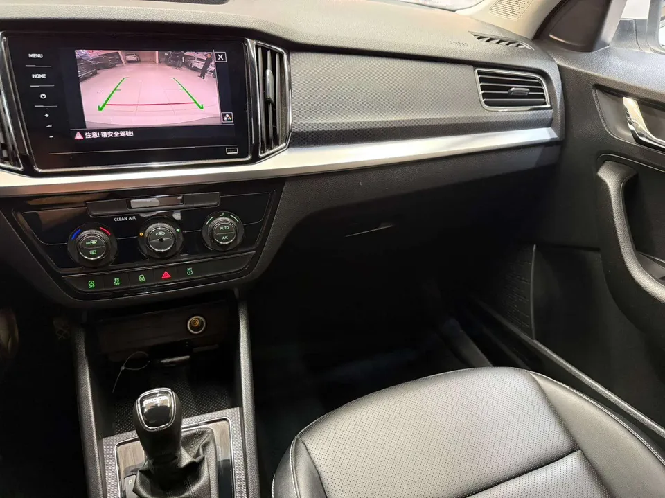 Skoda Comek 1.5L automatic comfort version 2022 — миниатюра 3