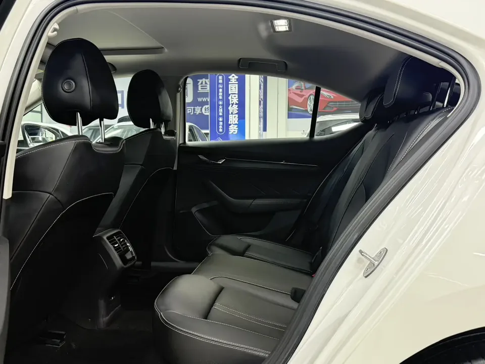 Skoda Octavia PRO TSI280 DSG Exclusive Edition 2022 — миниатюра 5