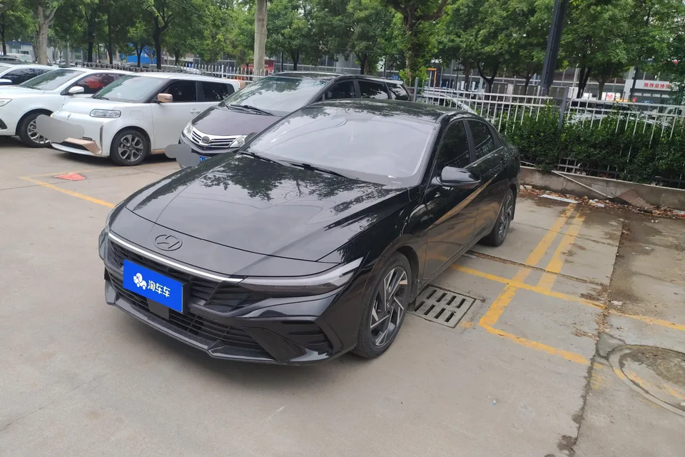 Hyundai Elantra 2023