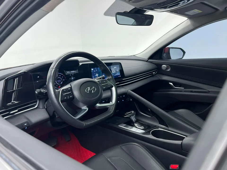 Hyundai Elantra Elantra 2021 Elantra 2021 1.5L CVT LUX Premium Edition 2022 — thumbnail 5