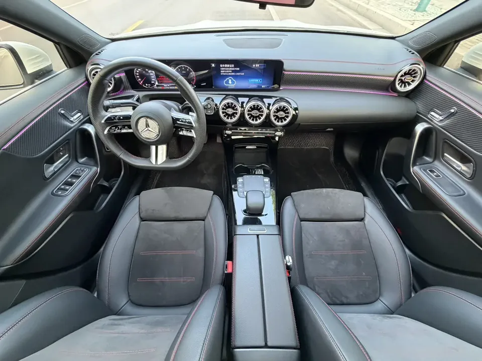 Mercedes-Benz Mercedes Benz A Class Mercedes-Benz A-Class 2023 A 200 L Sports Sedan Fashion Edition 2023 — миниатюра 3