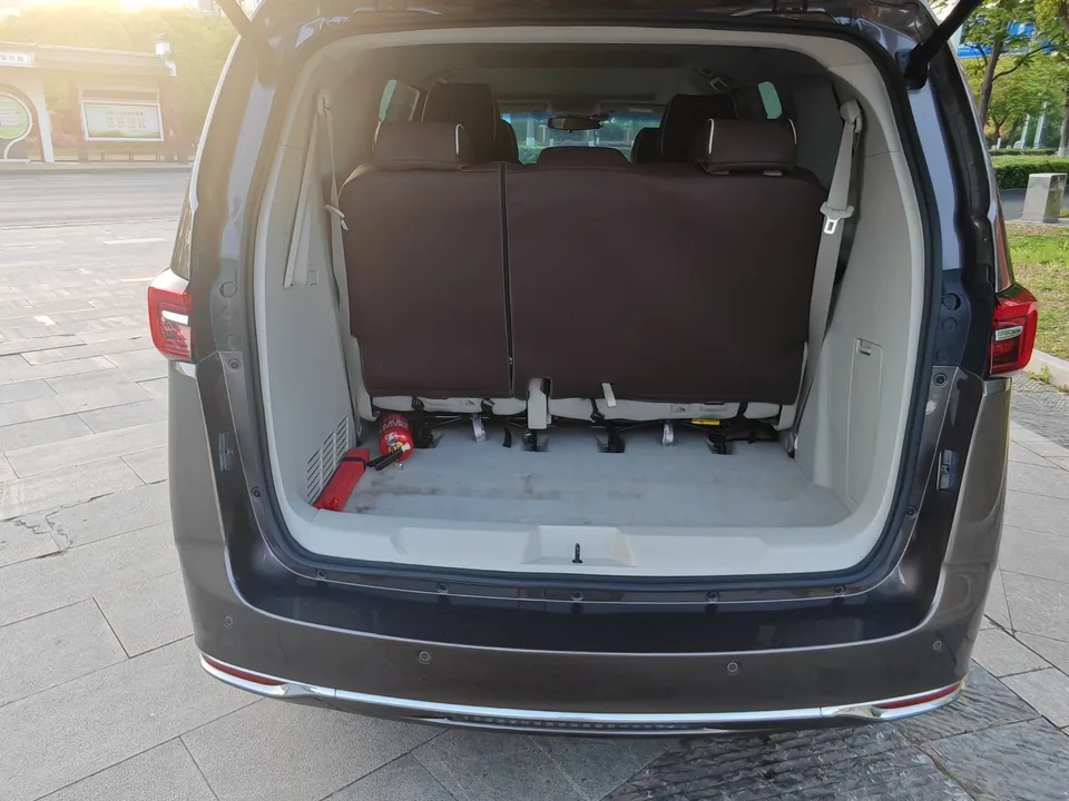 Buick GL8 Buick GL8 2021 Land Business Class 652T Comfort Edition 2022 — миниатюра 5