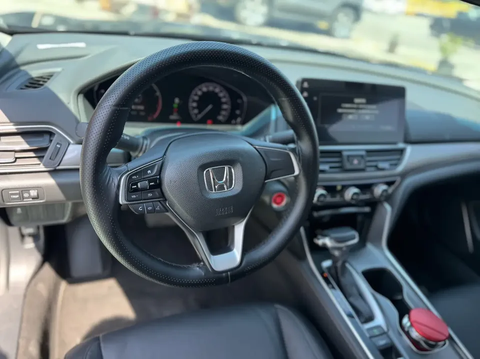 Honda Accord Accord 2022 260TURBO Deluxe Edition 2022 — миниатюра 3