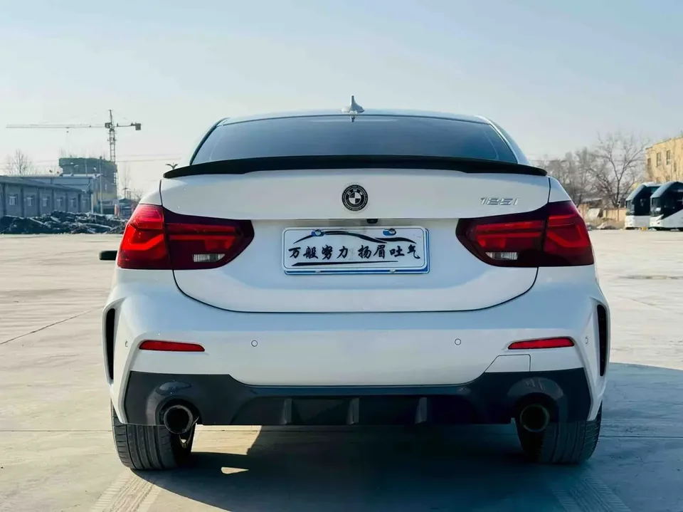 BMW 1 Series BMW 1 Series 2023 125i M Sport Night Edition 2023 — миниатюра 2
