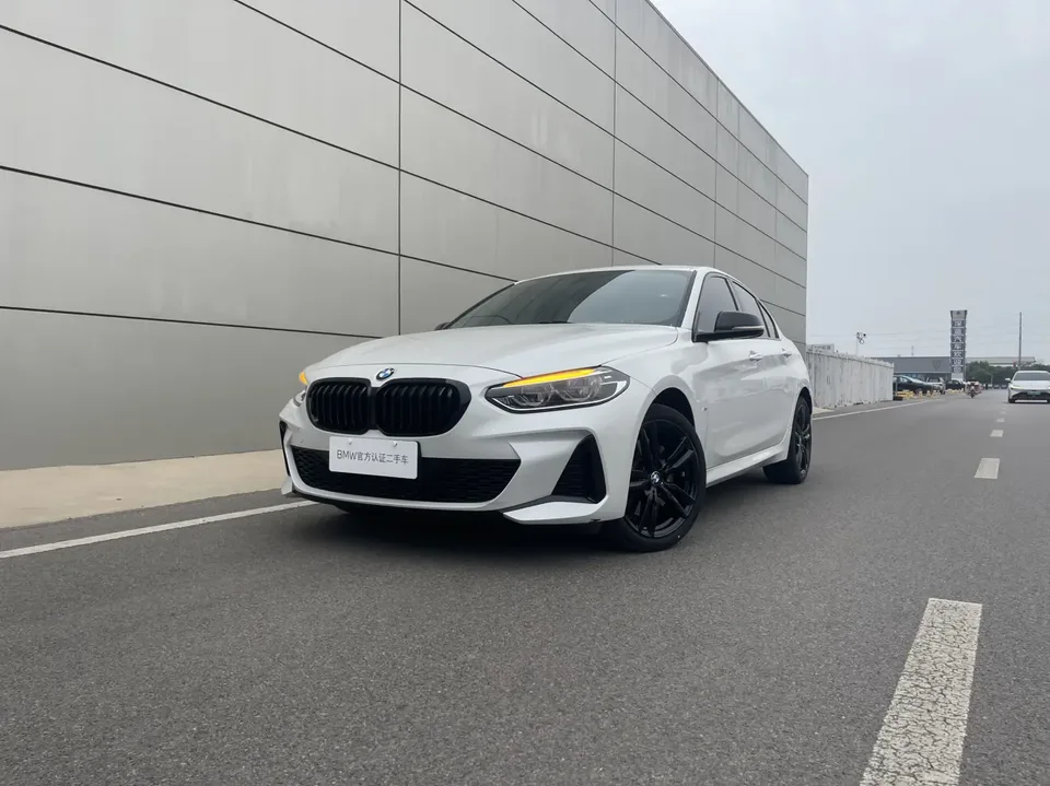 BMW 1 Series 2022