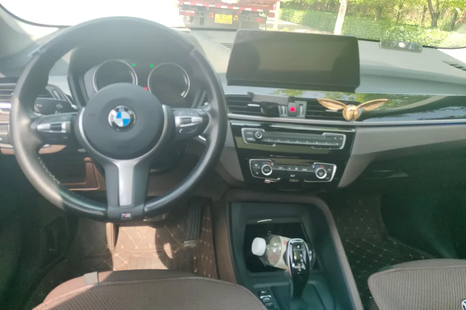 BMW X1 BMW X1 2022 sDrive25Li Leading Edition 2023 — миниатюра 4