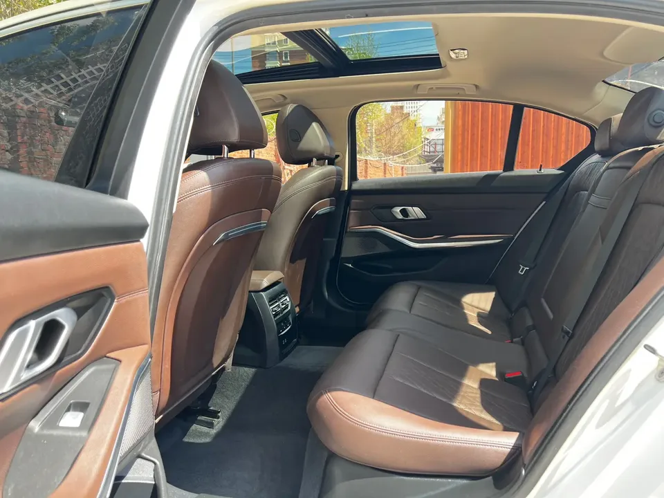 BMW 3 Series BMW 3 Series 2023 320Li M Sport Package 2023 — миниатюра 3