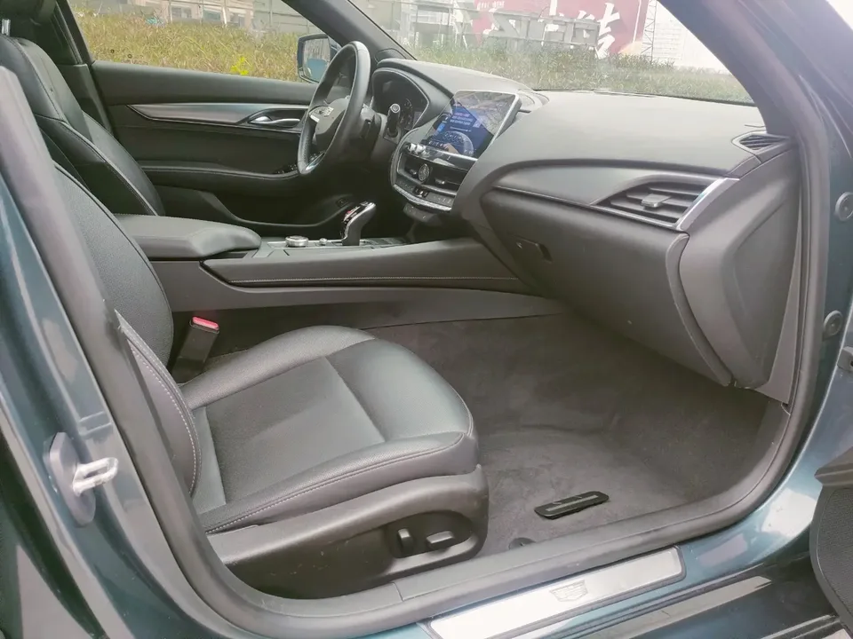 Cadillac CT5 28T Luxury Standard Edition 2022 — миниатюра 4