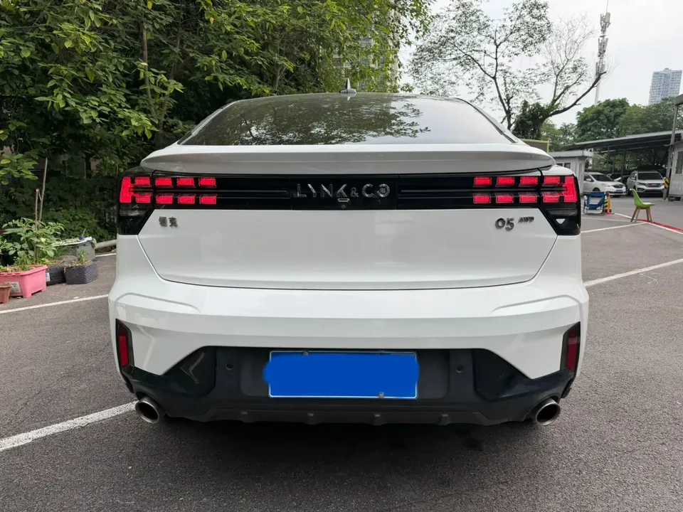Lynk & Co 05 Lynk & Co 05 2022 2.0TD four-wheel drive Halo 2022 — миниатюра 2