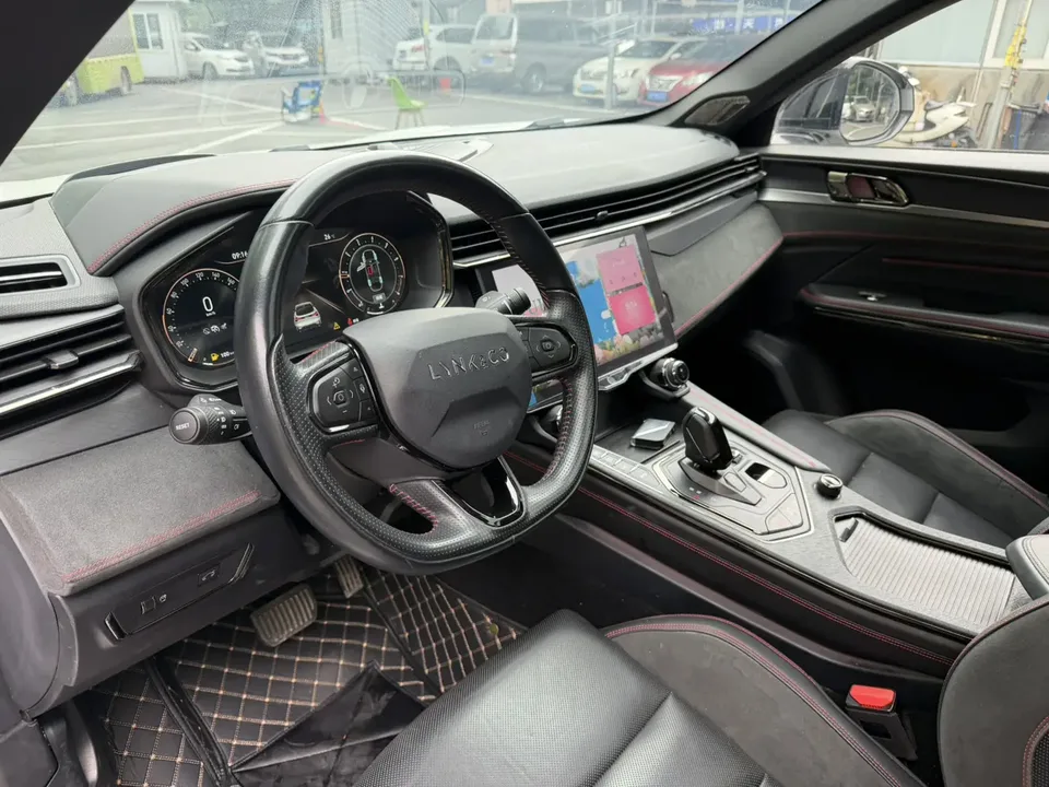Lynk & Co 05 Lynk & Co 05 2022 2.0TD four-wheel drive Halo 2022 — миниатюра 4