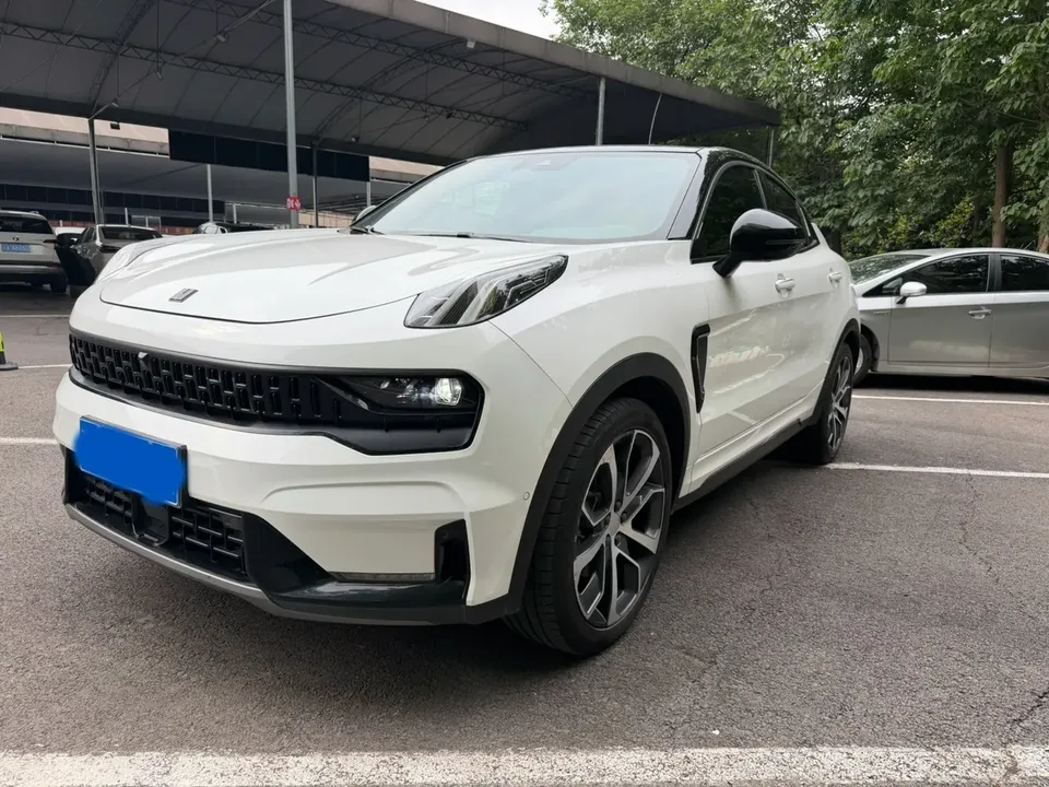 Lynk & Co 05 2022