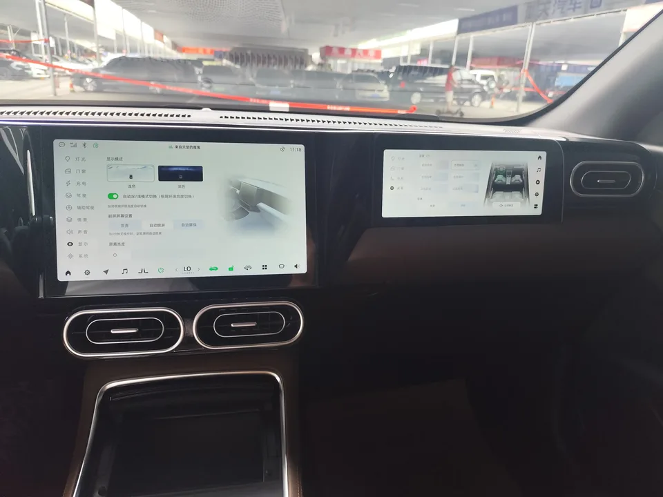 Leapmotor Zero running C01 Extended Range 216 Comfort Edition 2024 — миниатюра 5