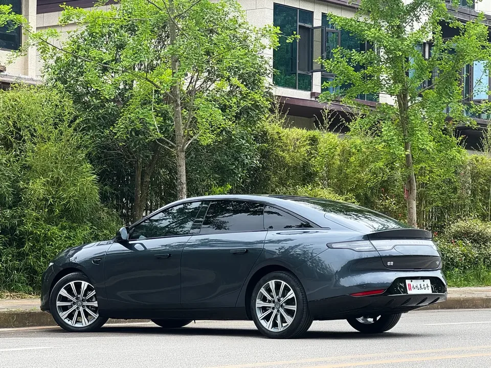 Leapmotor Zero running C01 Pure Electric 525 Premium Edition 2025 — миниатюра 4