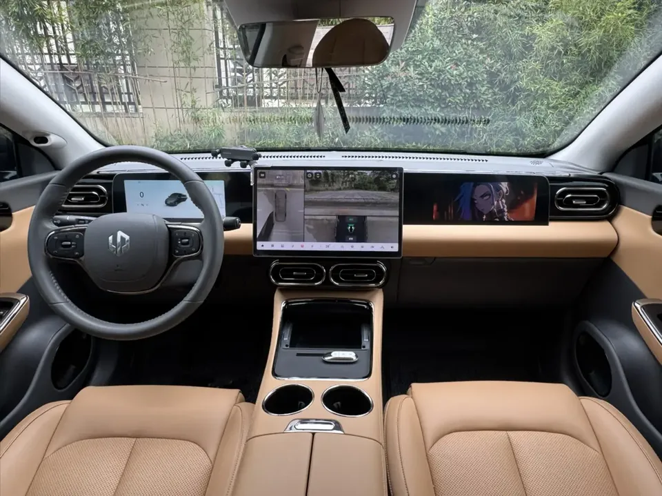 Leapmotor Zero running C01 Pure Electric 525 Premium Edition 2025 — миниатюра 5