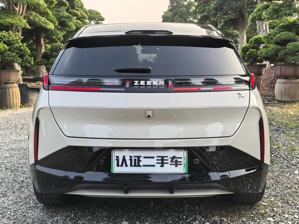 Zeekr X YOU version four-seat rear drive 2023 — миниатюра 2
