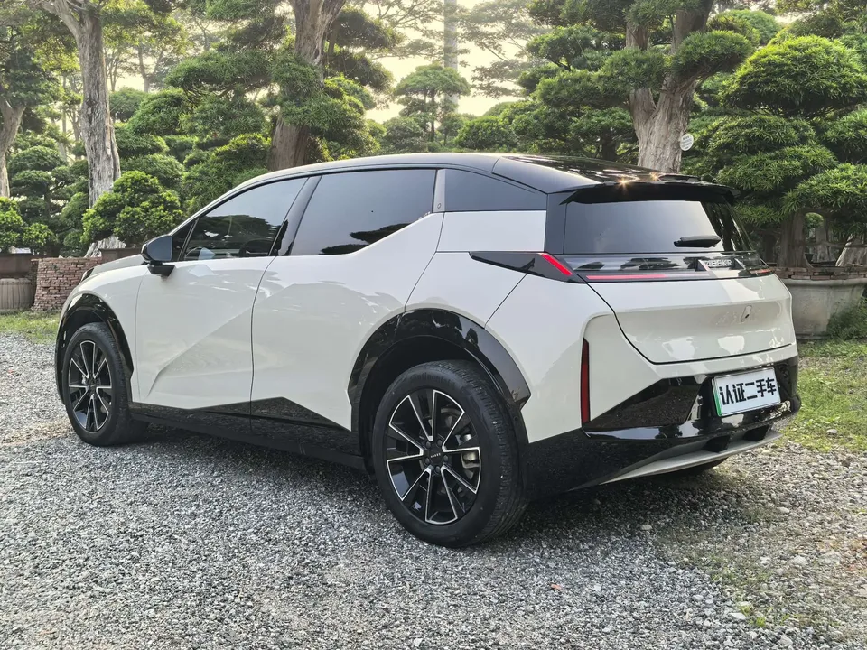 Zeekr X YOU version four-seat rear drive 2023 — миниатюра 5
