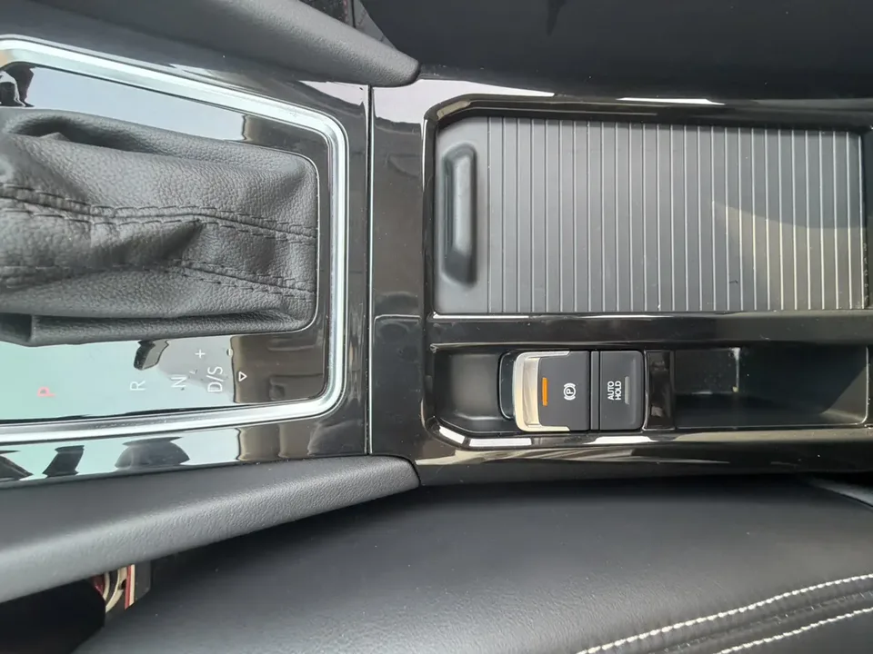 Jetta VS5 280TSI automatic aggressive version 2023 — миниатюра 3
