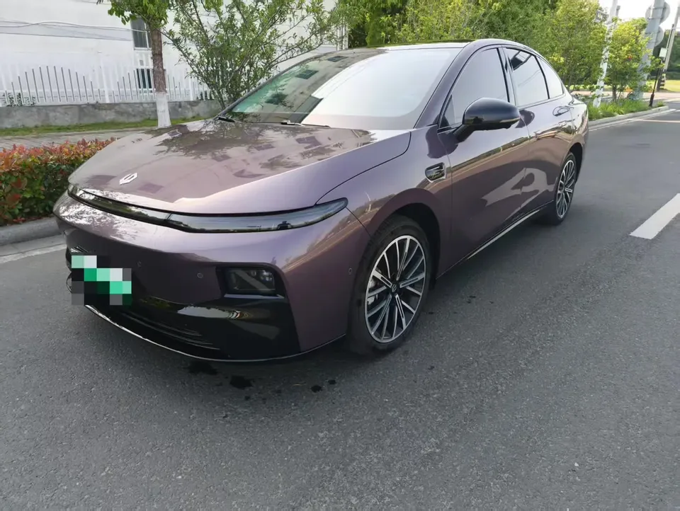 Leapmotor Leap running B01 2025