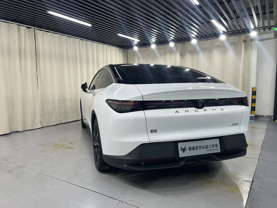 ARCFOX Extreme Fox JiFox Alpha S5 facelift 560MAX 185kW 2026 — миниатюра 3