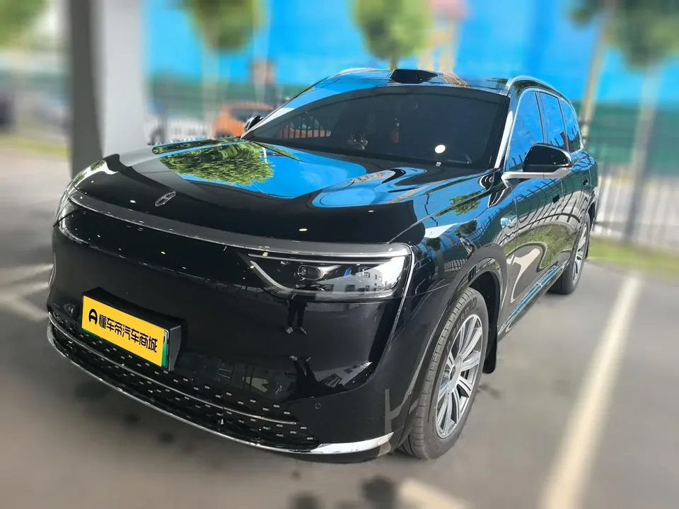 AITO QJM8 QJM8 2025 Range Extended Max+ 6-seat 4WD version (192-line LiDAR) 2026 — photo 1, buy with delivery to Moscow