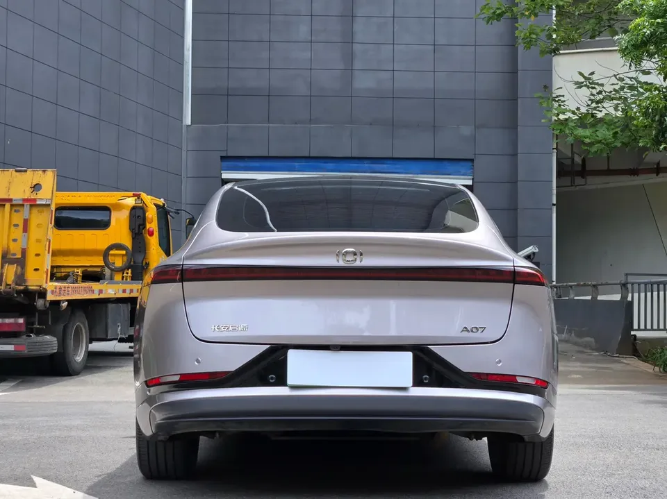 Changan Qiyuan A07 Changan Qiyuan A07 2025 Extended Range Premium Edition 230 2025 — миниатюра 2
