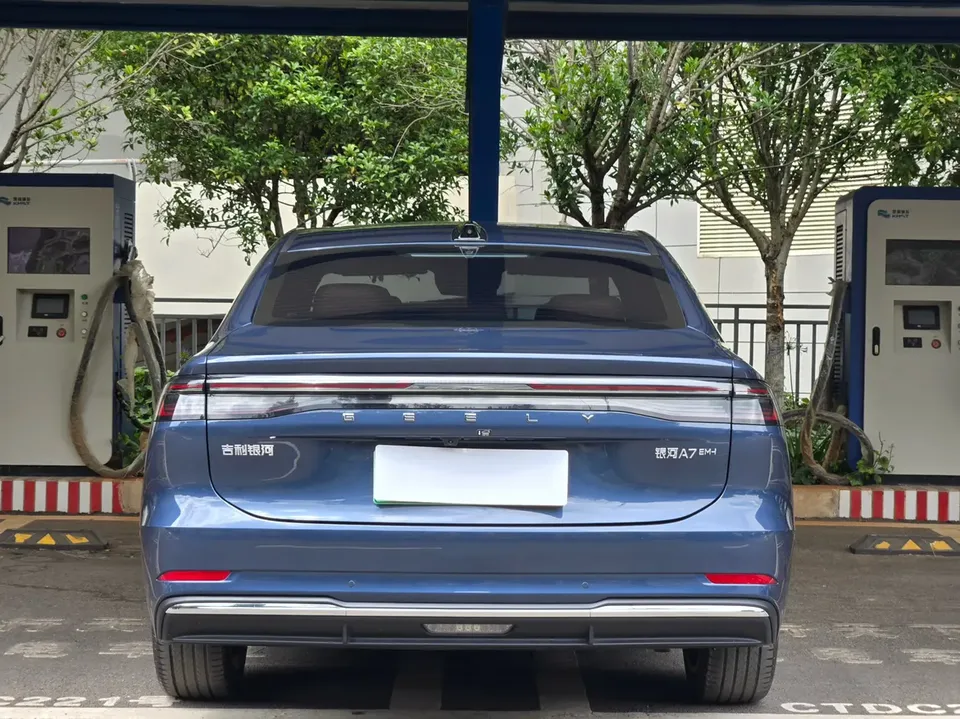 Geely Galaxy A7 EM 150km Starship Edition 2025 — миниатюра 2
