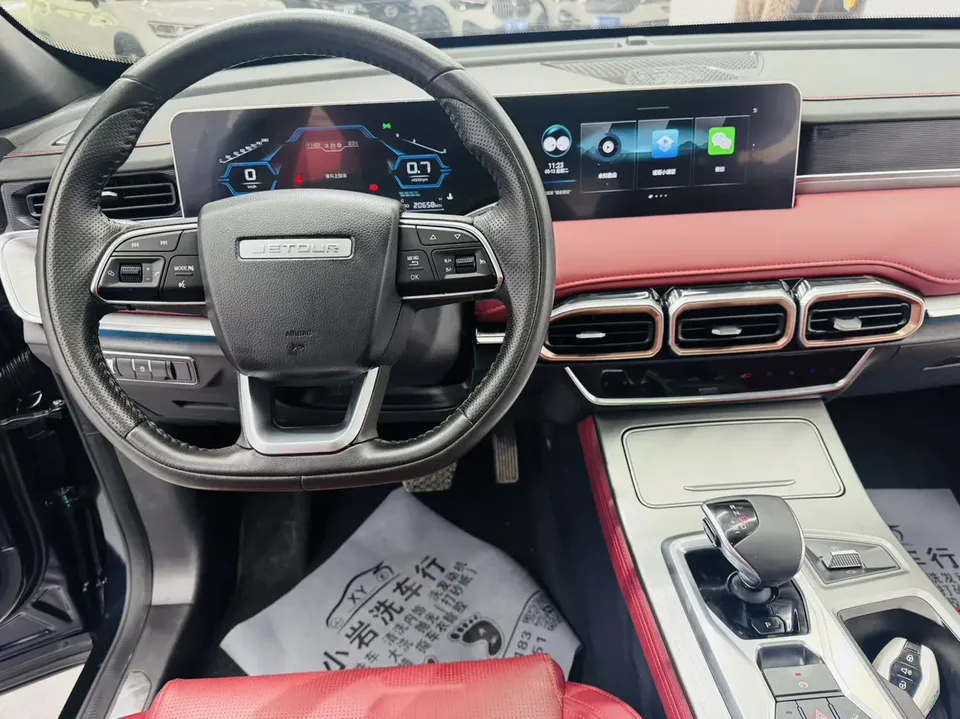 Jetour Jietu X70 PLUS Jietu X70 PLUS 2023 JETOUR X70 PLUS 2023 1.5T DCT Brave PLUS 7-seater 2023 — thumbnail 3