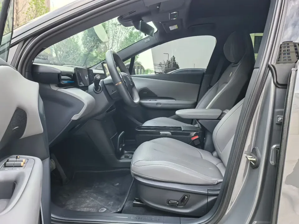 Lynk & Co Z20 Lynk & Co Z20 2025 530km RWD Pro 2025 — миниатюра 5