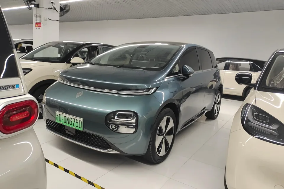 Baojun clouds 2023