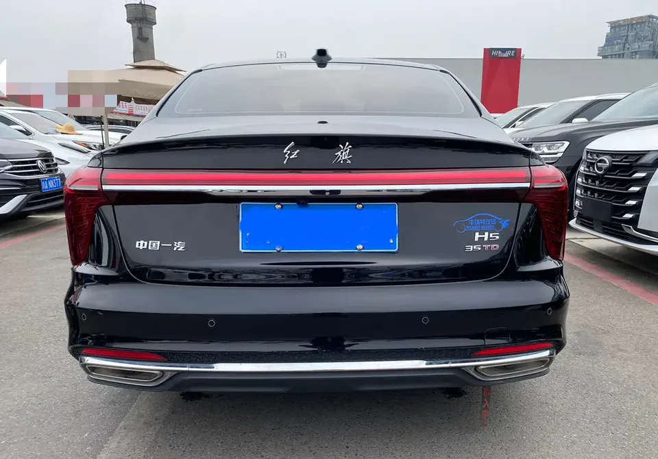 Hongqi H5 Hongqi H5 2024 1.5T DCT Zhilian Qiyun Edition 2024 — миниатюра 4