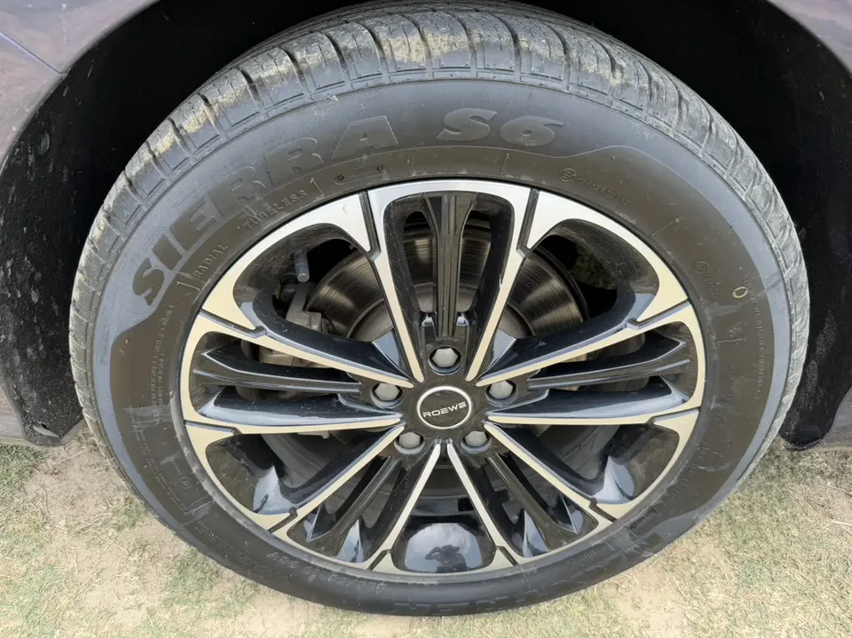 Roewe iMAX8 Roewe iMAX8 2022 400TGI Honor Edition 2022 — миниатюра 3