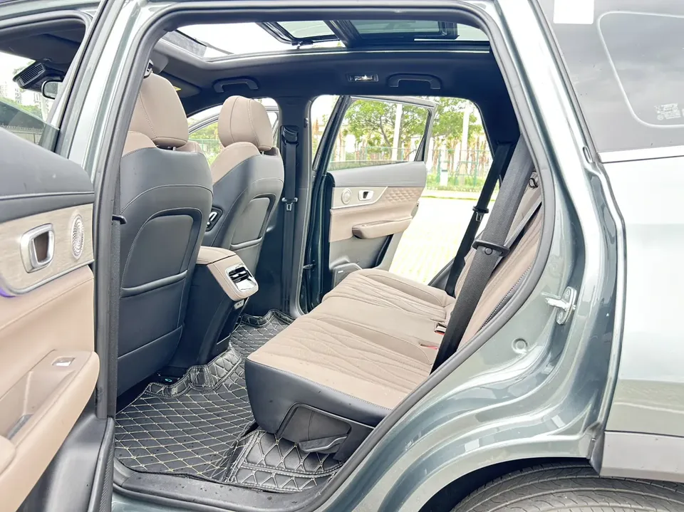 Chery Tiggo 8 PLUS Tiggo 8 PLUS 2025 Kunpeng 290TGDI DCT Premium 5-seater 2024 — миниатюра 3