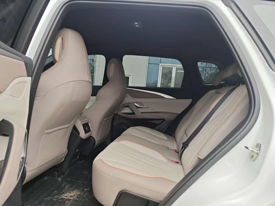 BYD Song Pro DM Song Pro DM 2023 DM-i Champion Edition 71km Pilot Edition 2023 — thumbnail 3