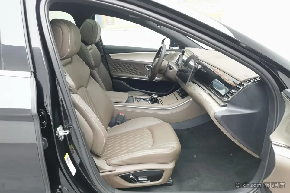 BYD Han DM DM-i Champion Edition 121KM Premium Edition 2023 — миниатюра 2