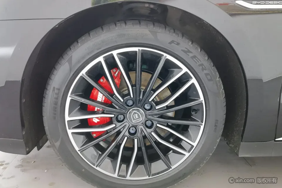 BYD Han DM DM-i Honor Edition 121KM Premium Edition 2024 — миниатюра 2