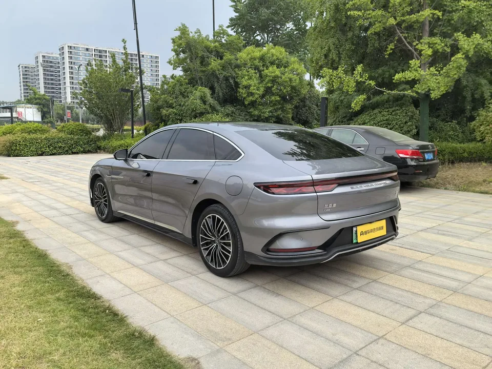 BYD Han DM DM-i 121KM Premium Edition 2023 — миниатюра 2