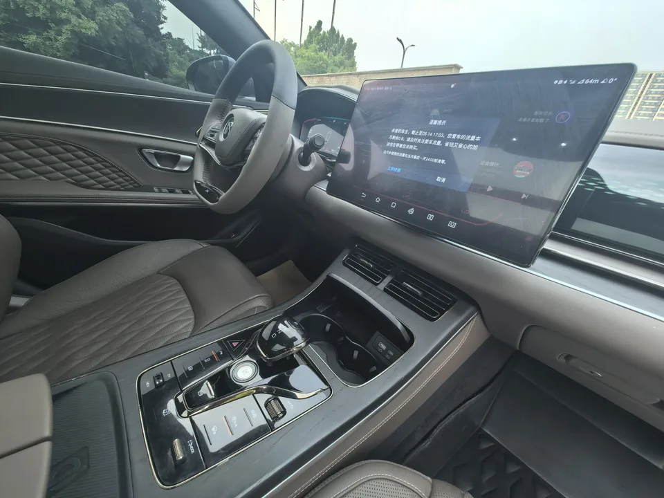 BYD Han DM DM-i 121KM Premium Edition 2023 — миниатюра 5