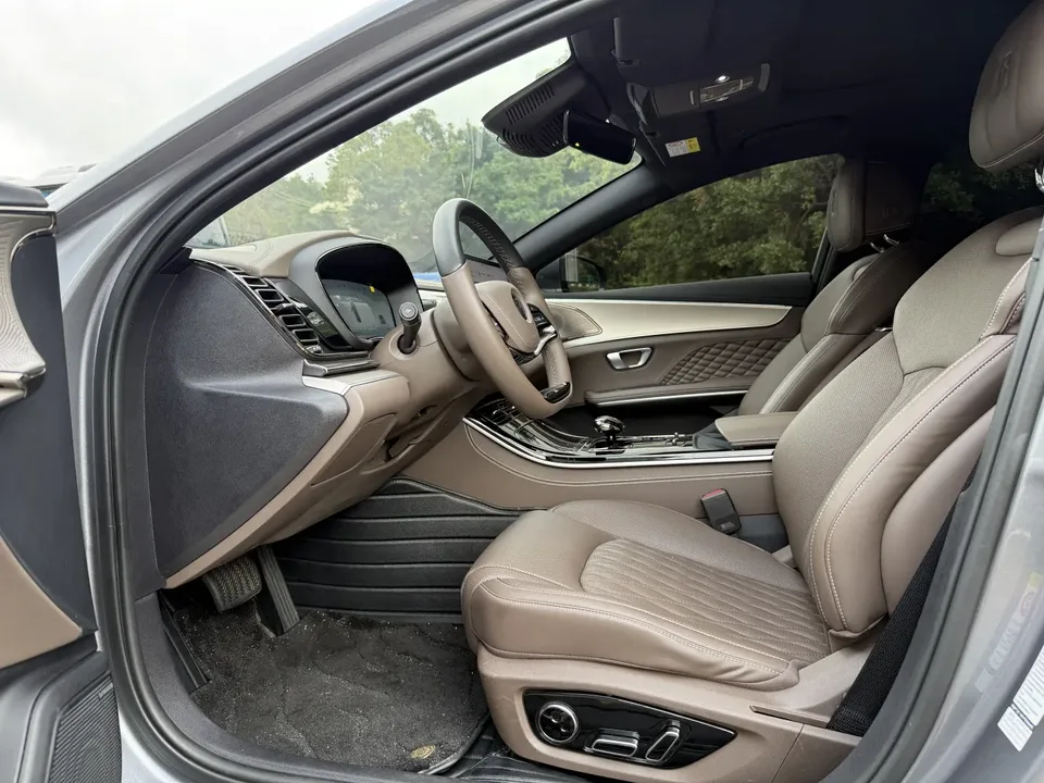 BYD Han DM HAN DM 2022 DM-i 121KM Premium Edition 2022 — thumbnail 4
