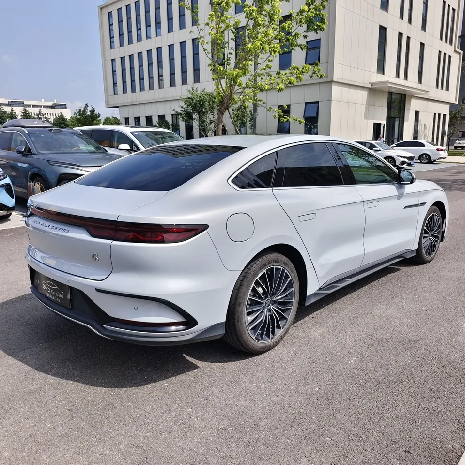 BYD Han DM DM-i Honor Edition 121KM Premium Edition 2024 — миниатюра 2