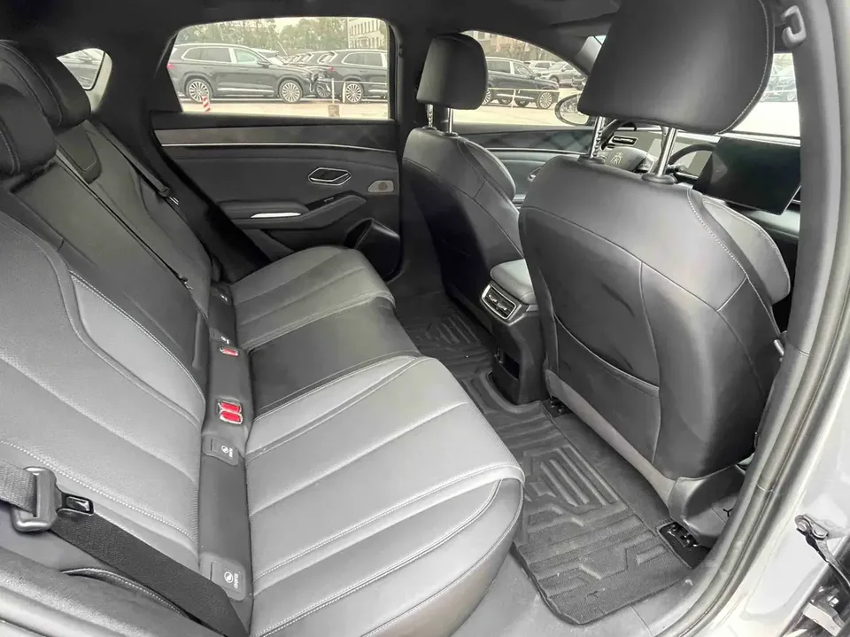 BYD Qin L DM DM-i 120KM Beyond Edition 2024 — миниатюра 3