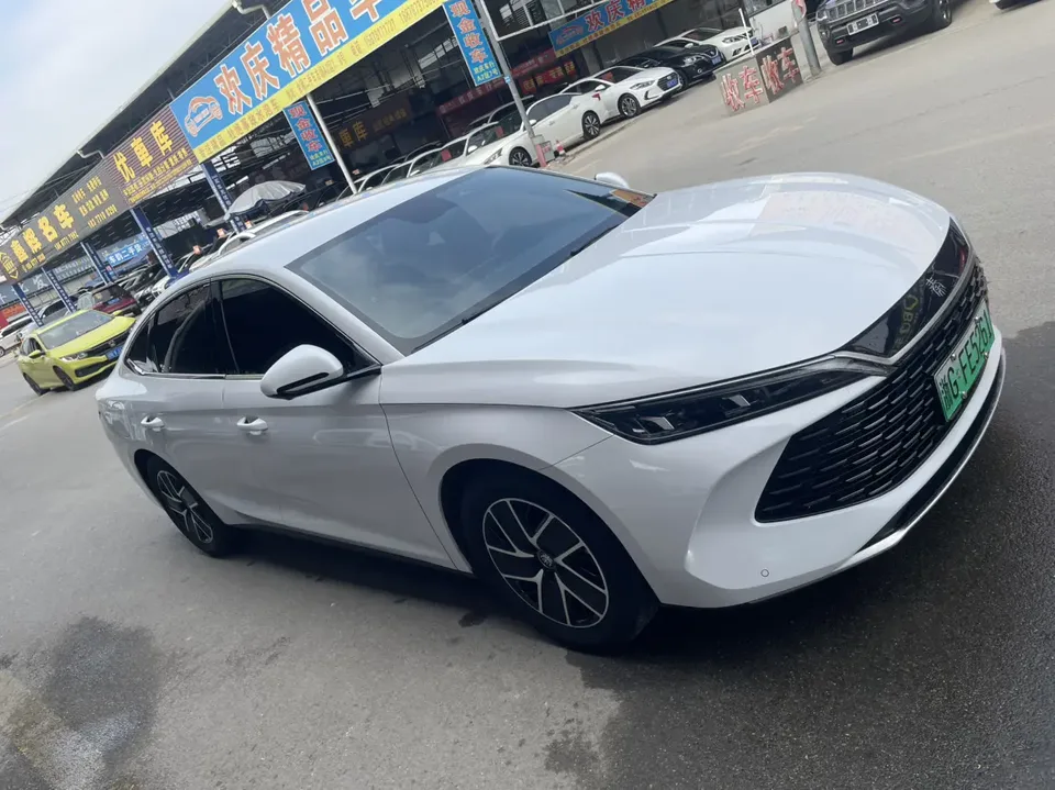 BYD Qin L DM 2024