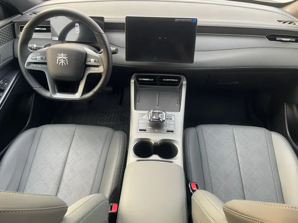 BYD Qin PLUS EV Intelligent Driving Edition 510KM Leading Edition 2025 — миниатюра 3