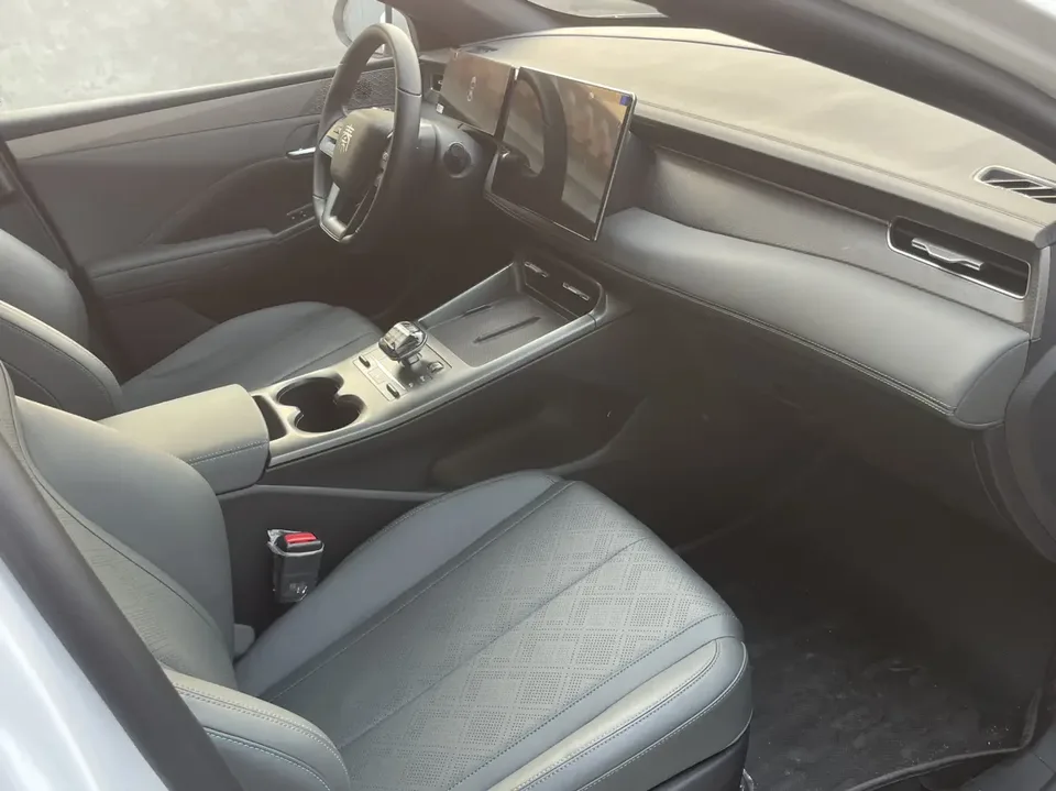 BYD Qin PLUS EV Intelligent Driving Edition 510KM Leading Edition 2025 — миниатюра 5
