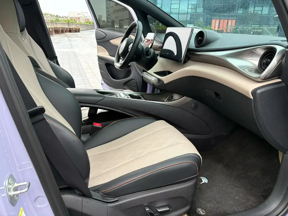 BYD Dolphin Dolphin 2024 Honor Edition 420km Free Edition 2024 — thumbnail 3
