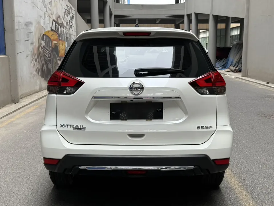 Nissan X-Trail Qijun 2023 Classic Edition 2.0L 2WD Intelligent Link Premium Edition 2023 — thumbnail 2