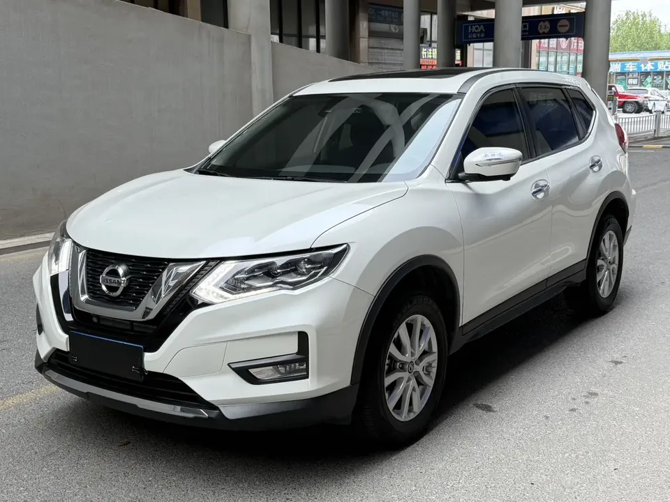 Nissan X-Trail Qijun 2023 Classic Edition 2.0L 2WD Intelligent Link Premium Edition 2023 — photo 1, buy with delivery to Moscow
